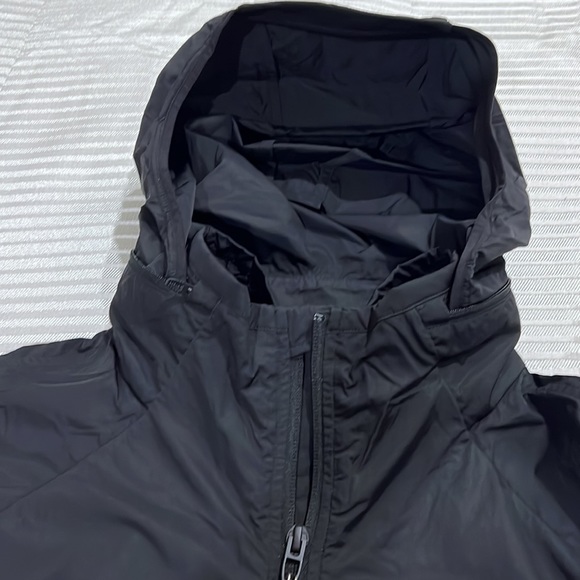 Lululemon jacket - Picture 8 of 11